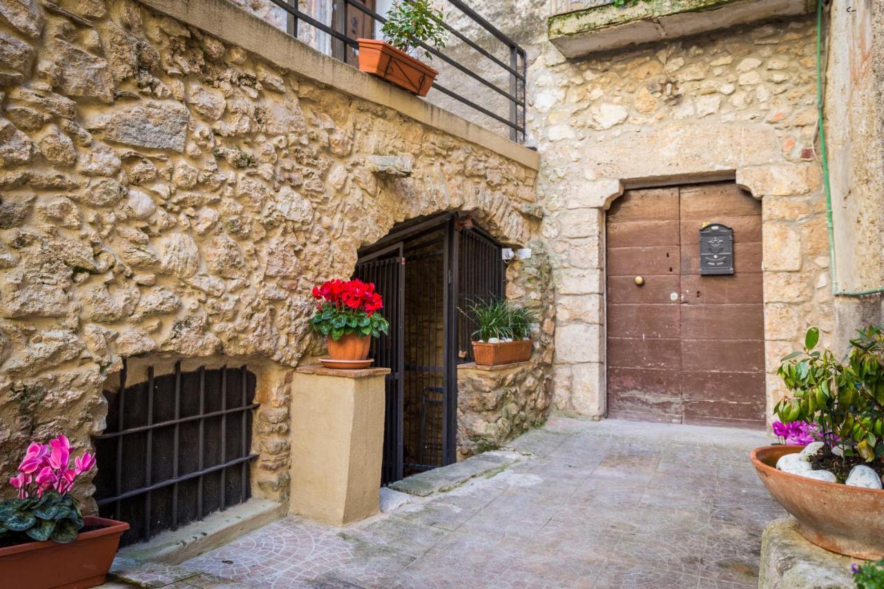 Casa Vacanze Porta Manfredi Arce Exterior foto